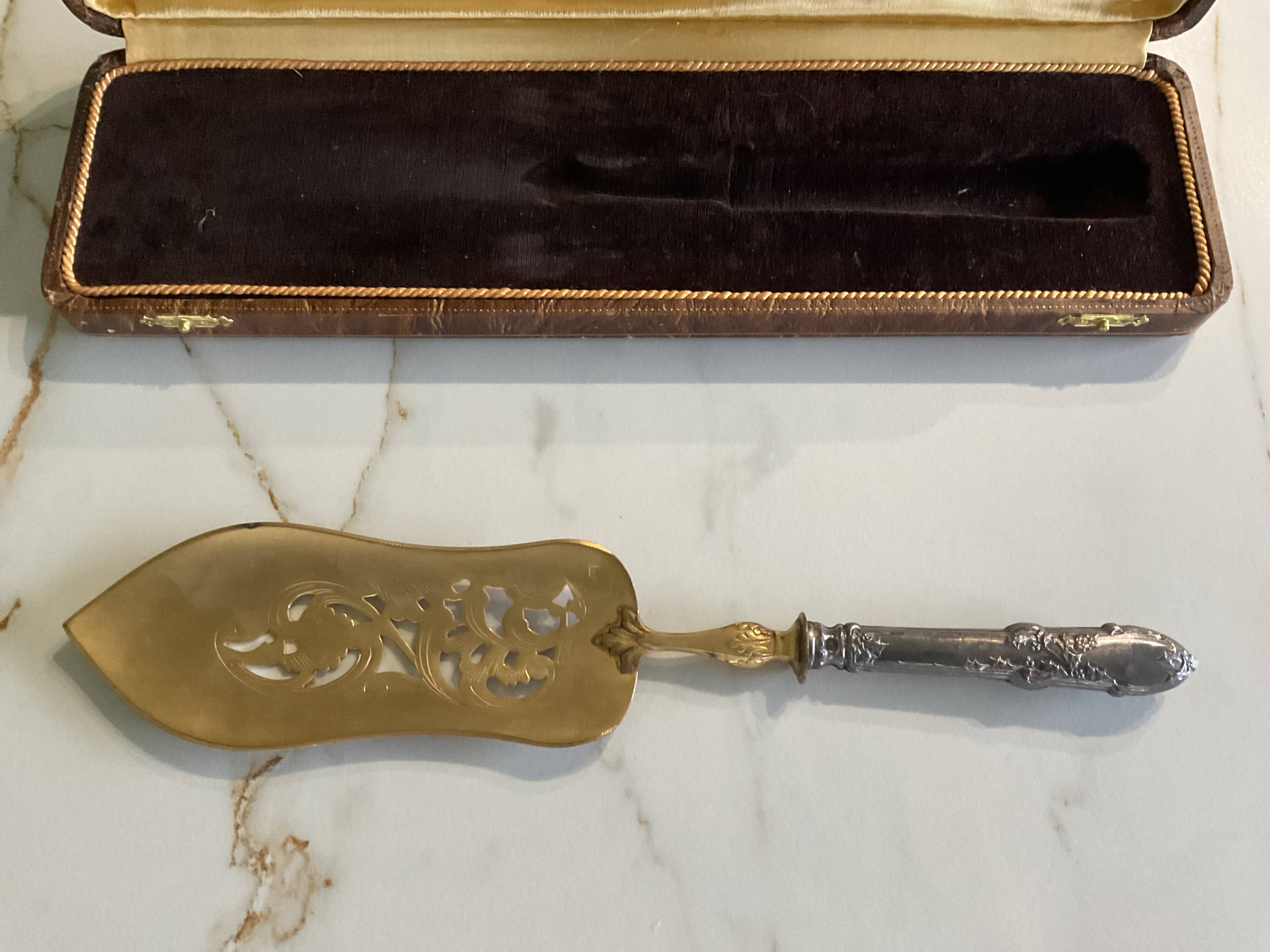 Pie server Art Nouveau