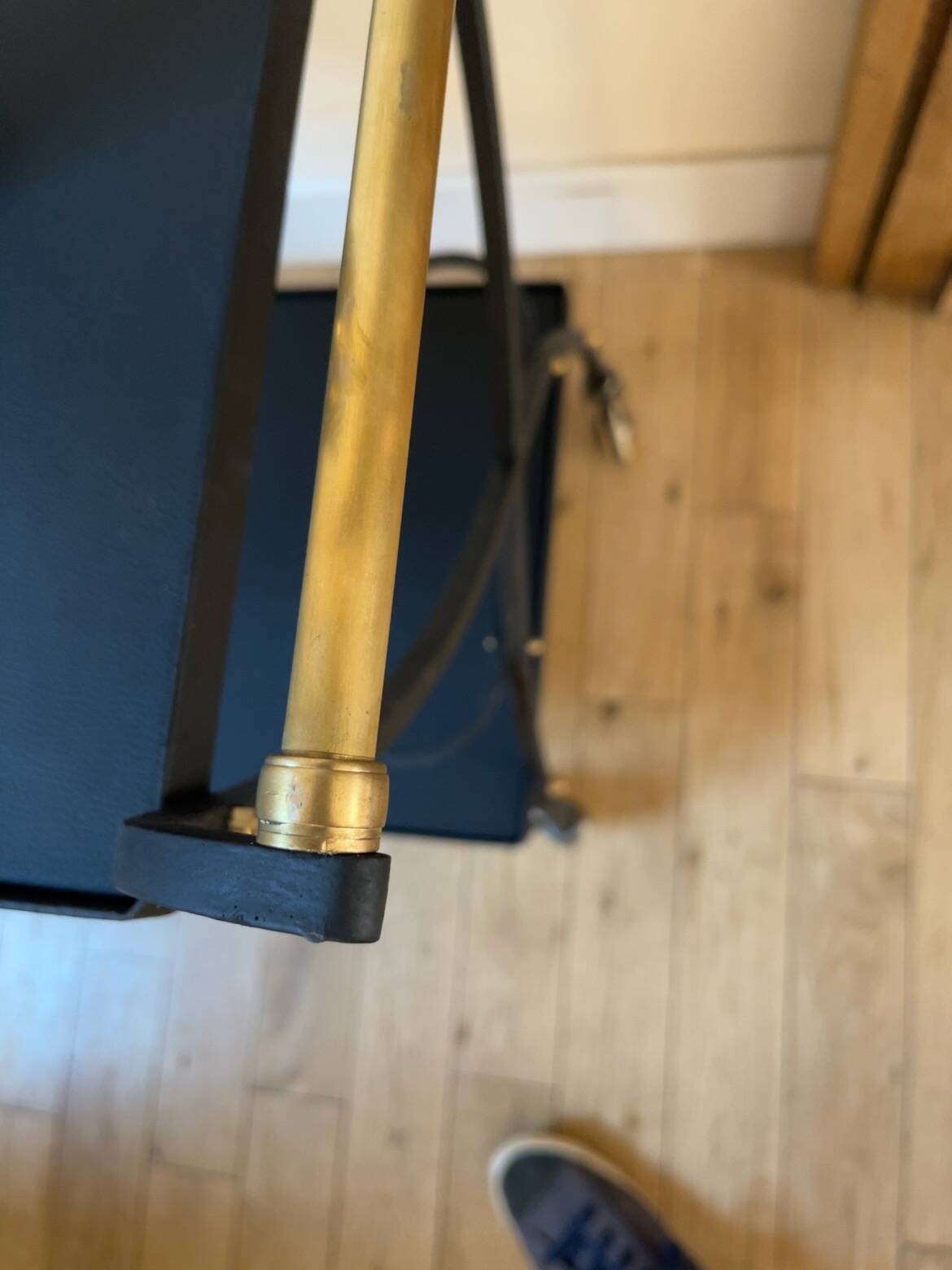 Vintage design black metal and brass rolling dessert trolley – Fully restored