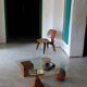 Table basse metaforma en bois et plateau en verre