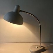 Lampe articulée Aluminor,  en métal gris clair des années 50