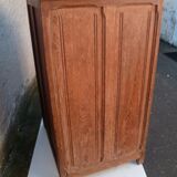 Furnished cooler of profession trade brewery in late XIX century oak bar