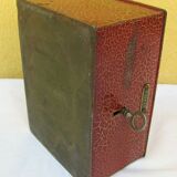Key box - rock - moiré red
