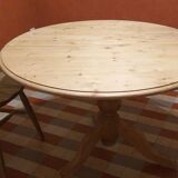 Interior's Roundtable in natural waxed spruce