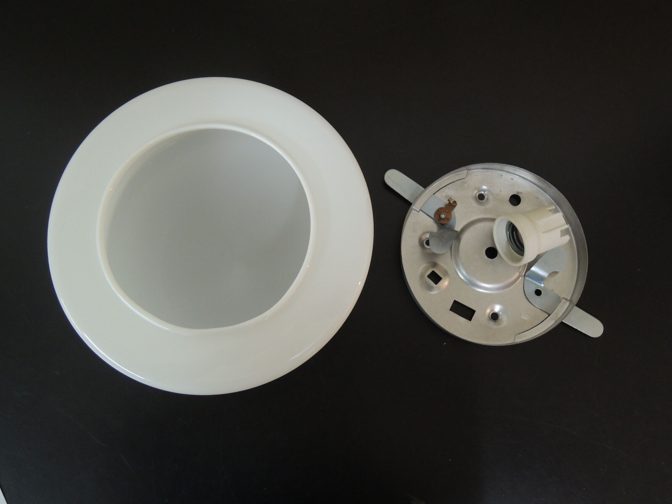 Plafonnier cylindrique en oplaine