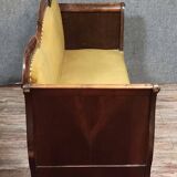 Canapé ancien en noyer massif d'époque Louis Philippe