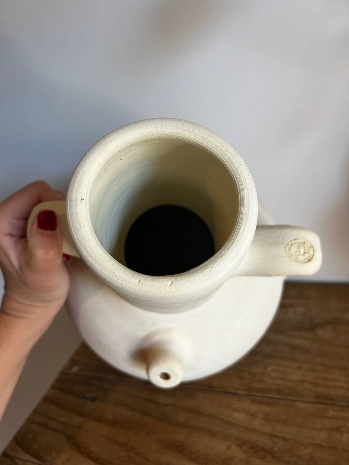 Terracotta vase gargoulette