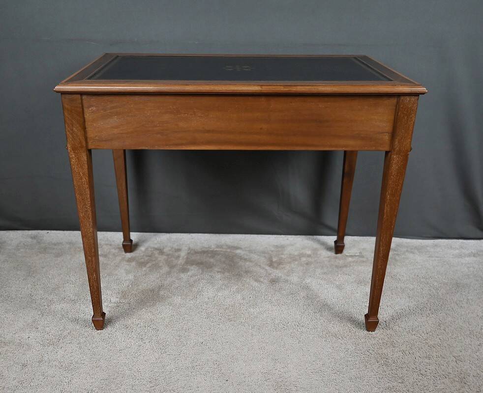Small Mahogany Desk, English style – Early 20th century