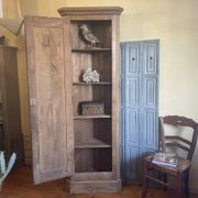 Armoire d'angle provinciale XIXe siècle noyer/chêne