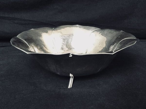 Coupe en argent martelée hollandaise