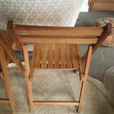 Lot of 2 folding chairs