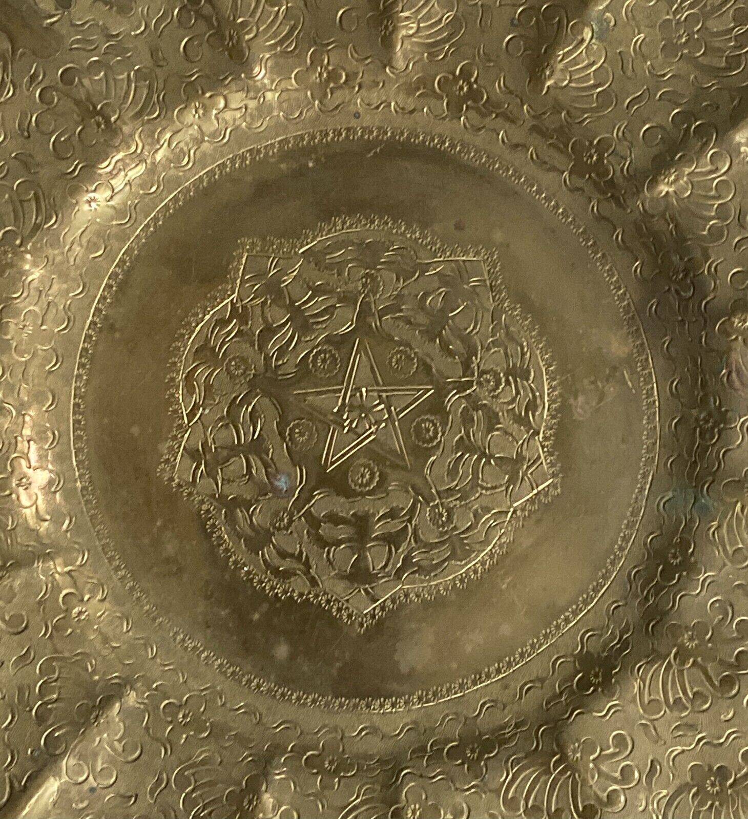 Oriental tea tray in copper or brass richly decorated 20th century