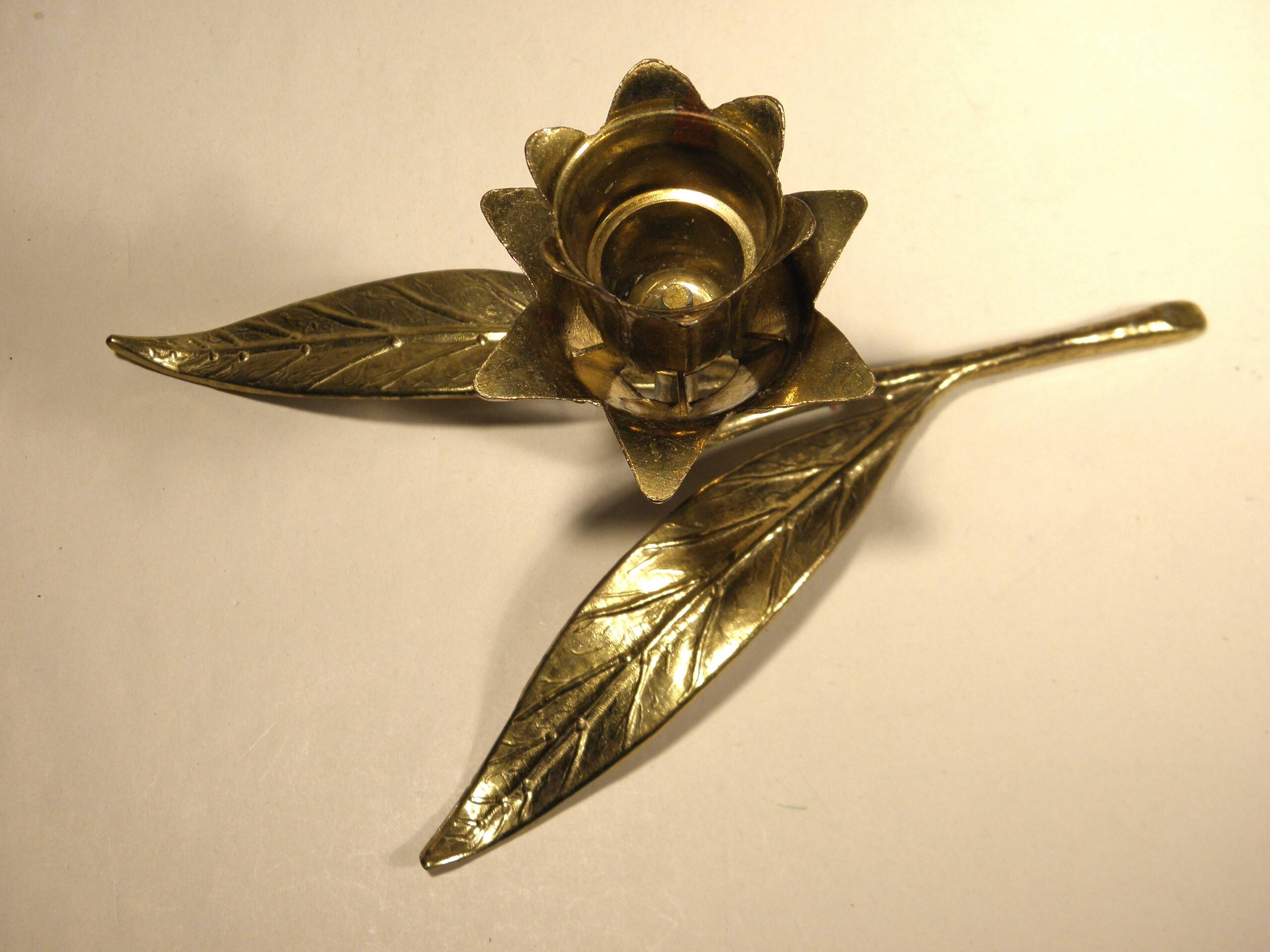 Brass "flower" candle holder - ashtray