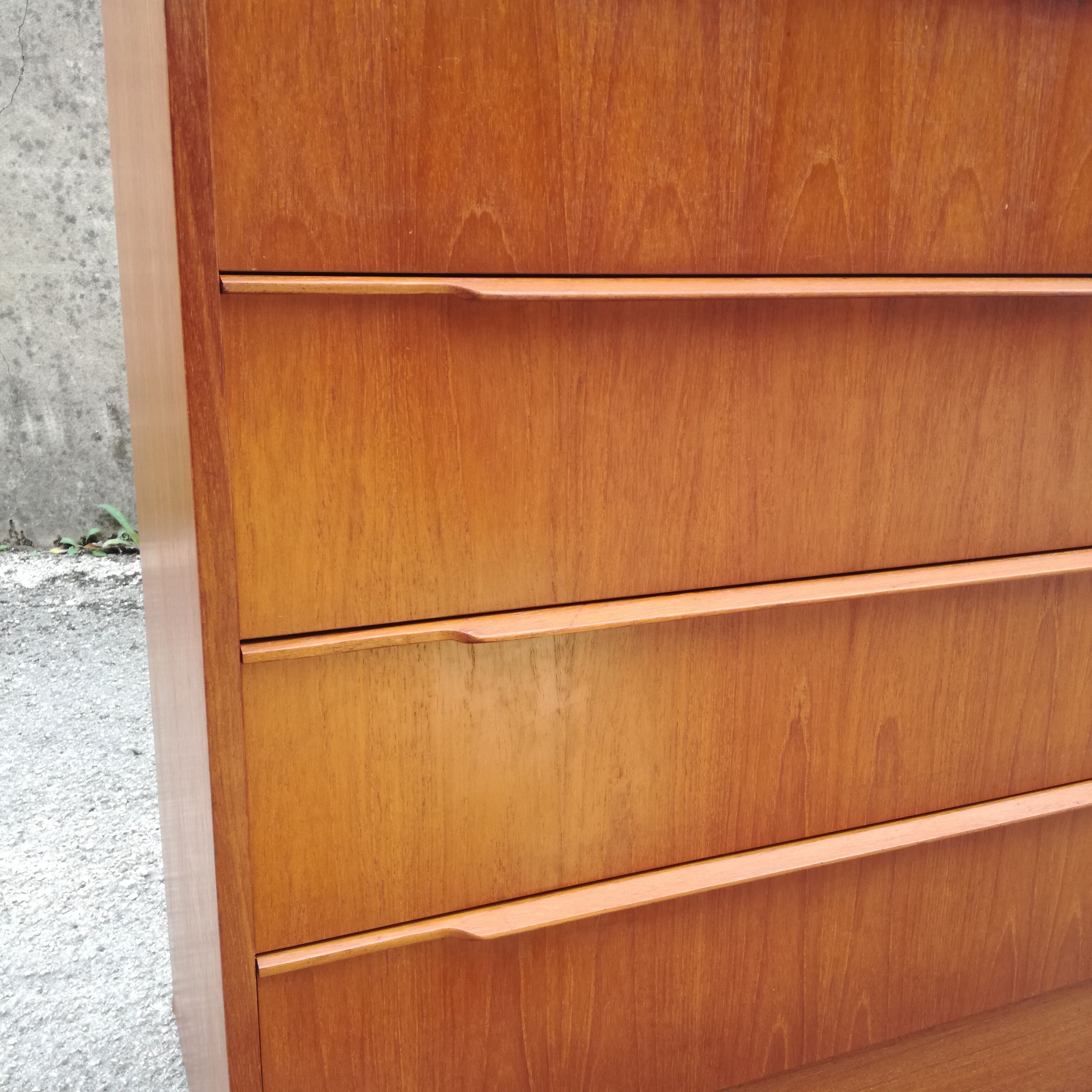 Scandinavian chest of drawers L75