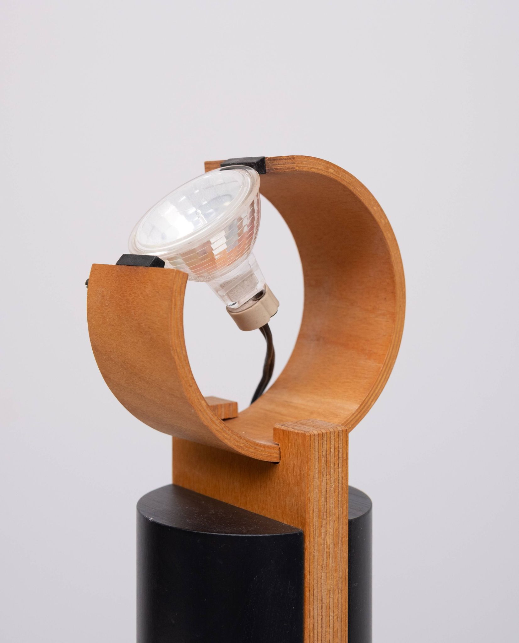 Lampe de table halogène design des années 1980