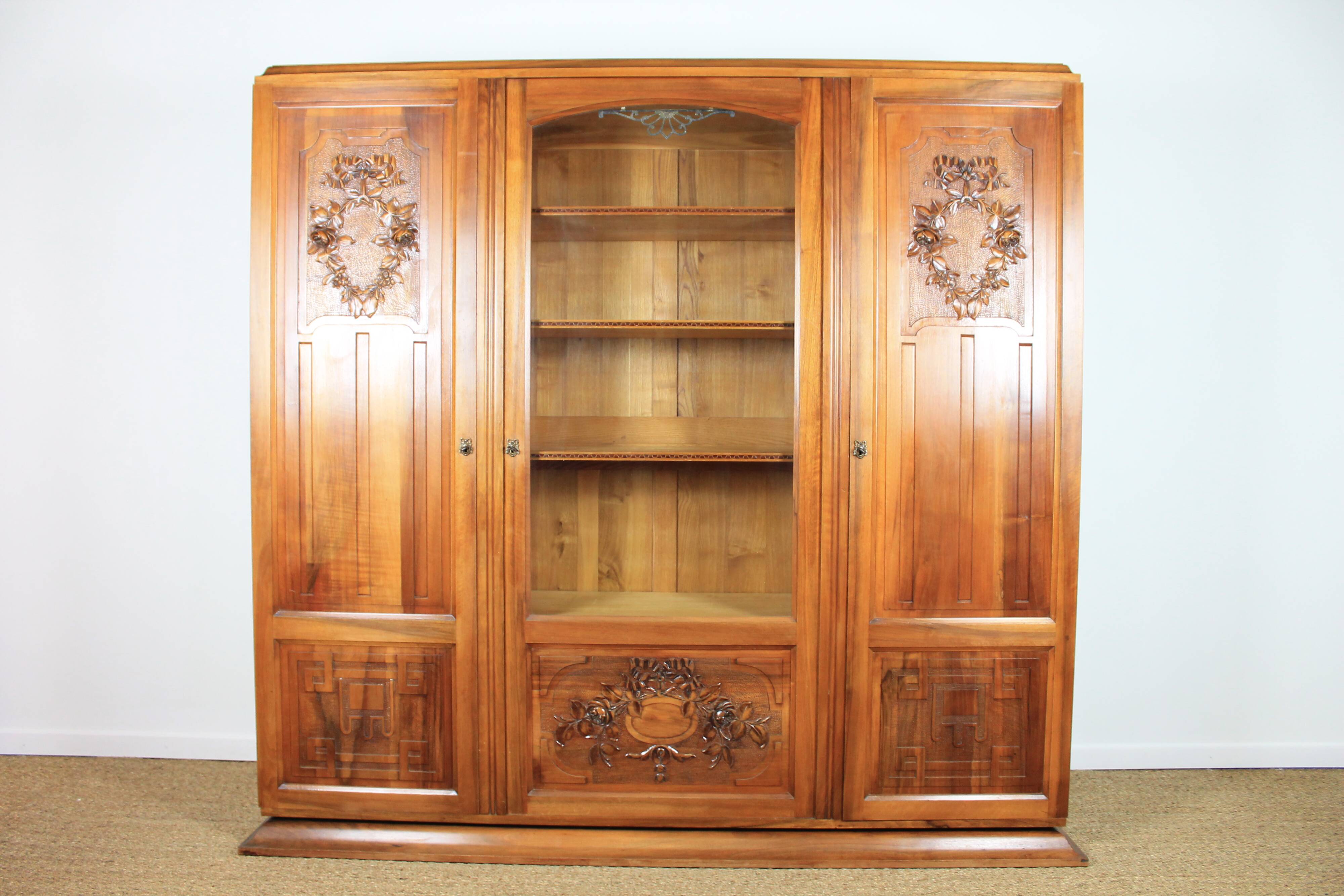 Art-deco library