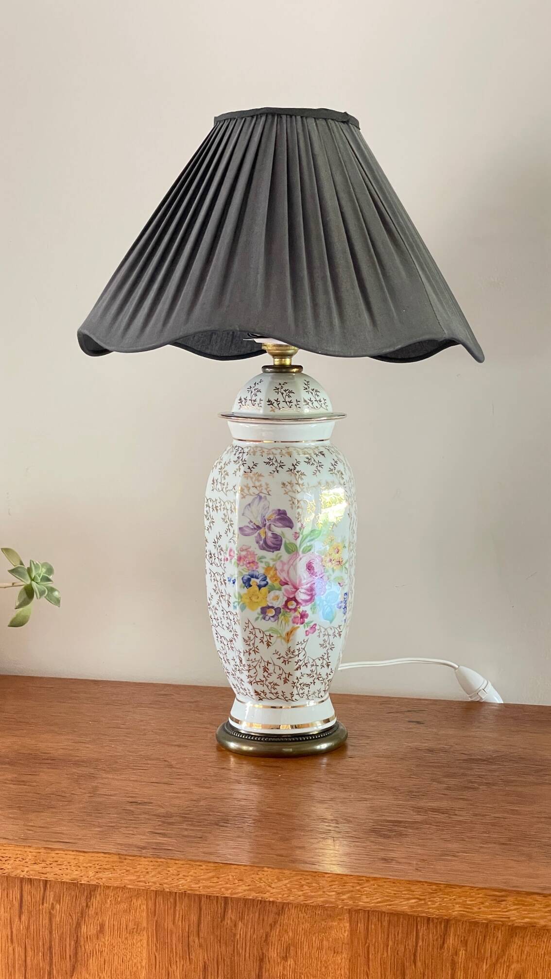 LAMP Porcelain from LIMOGES France
