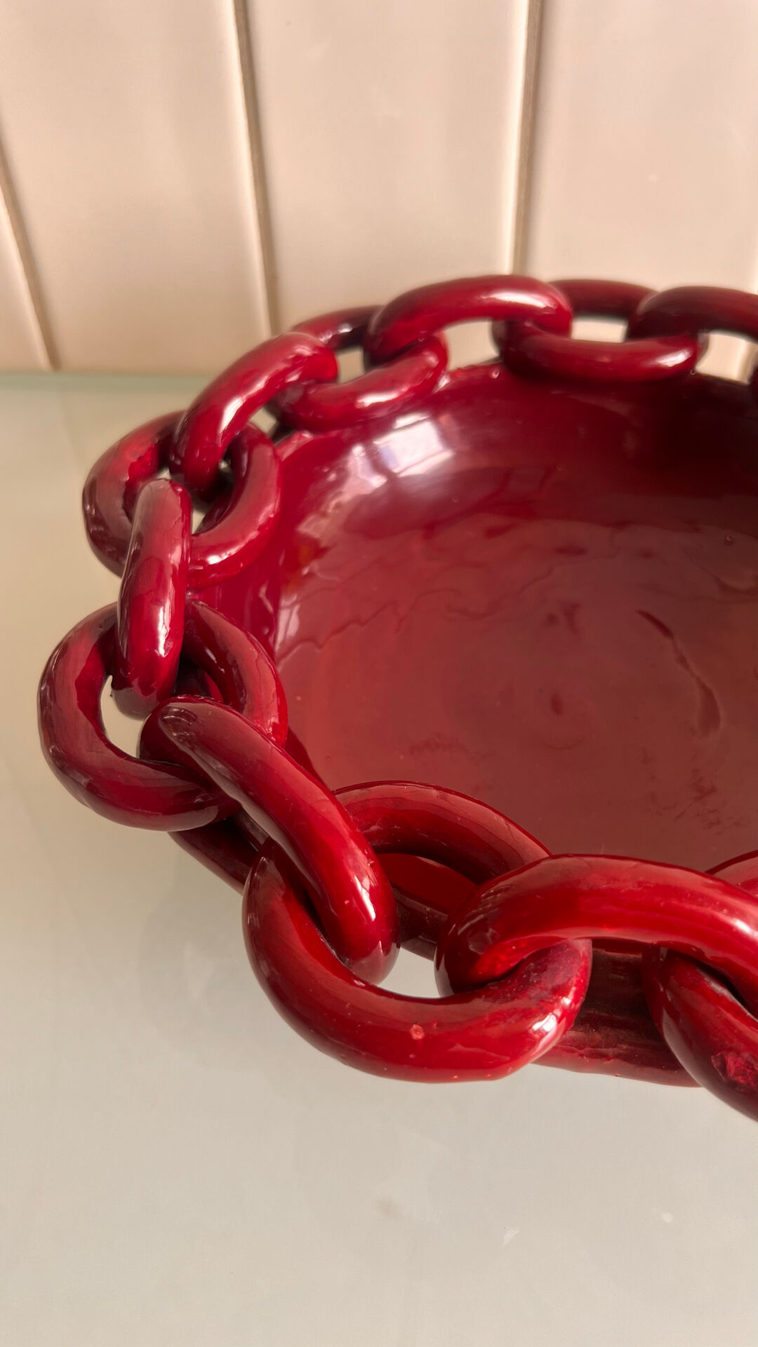 Vallauris ceramic cup with chain decoration