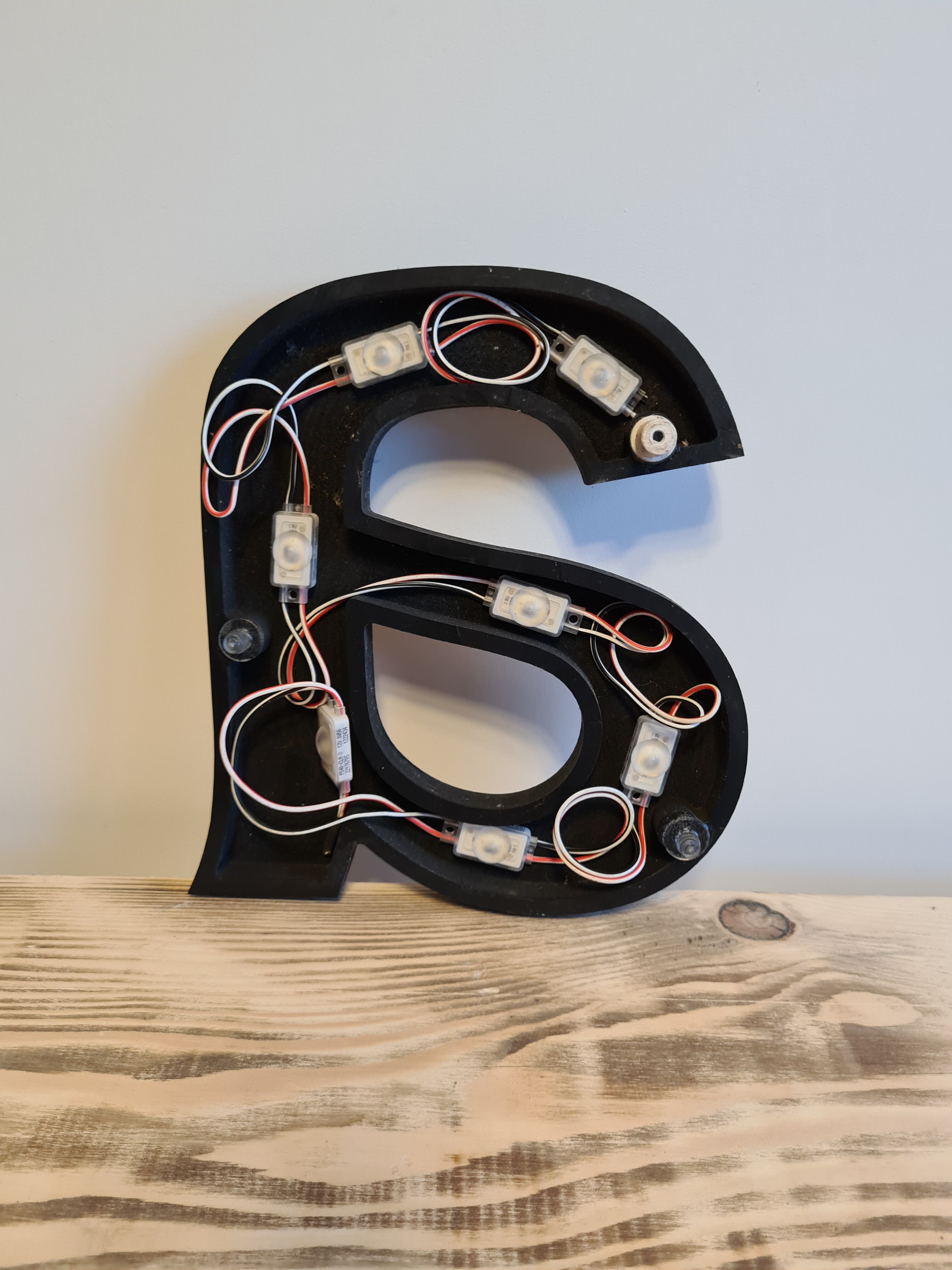 Lettre vintage LED "a"