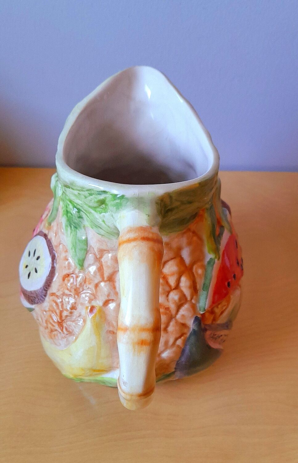 Fruit slurry pitcher