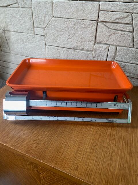 Vintage scale orange Terraillon year 70