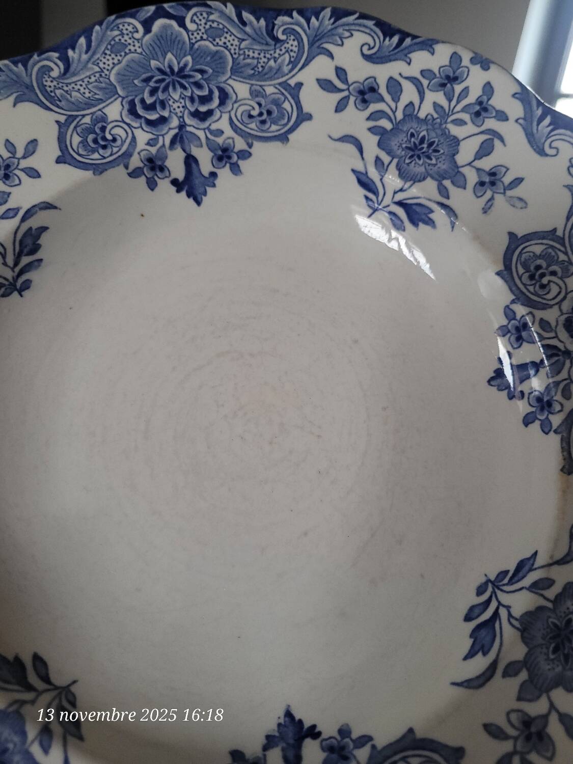 4 assiettes creuses Dordrecht Boch Frères La Louvière