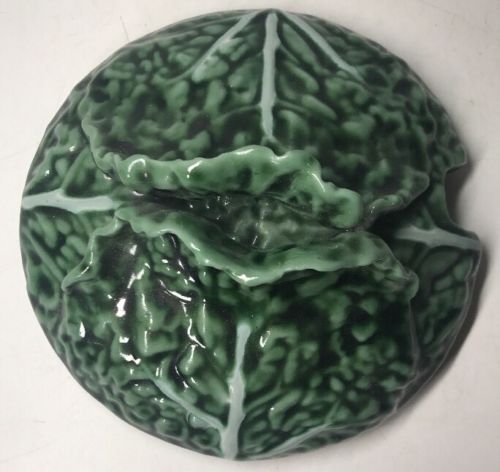 Soup tureen in slip in the shape of cabbage Portugal