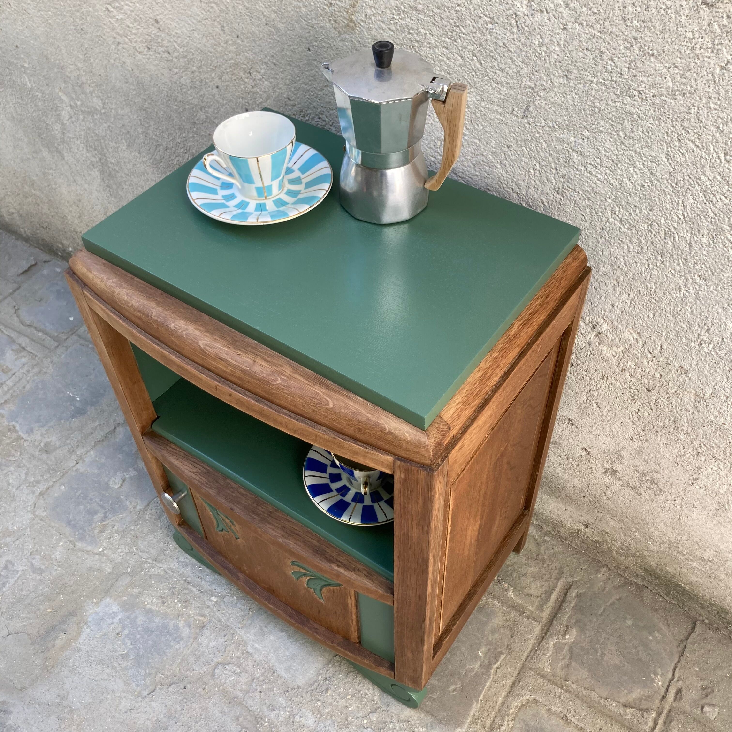 Art deco bedside