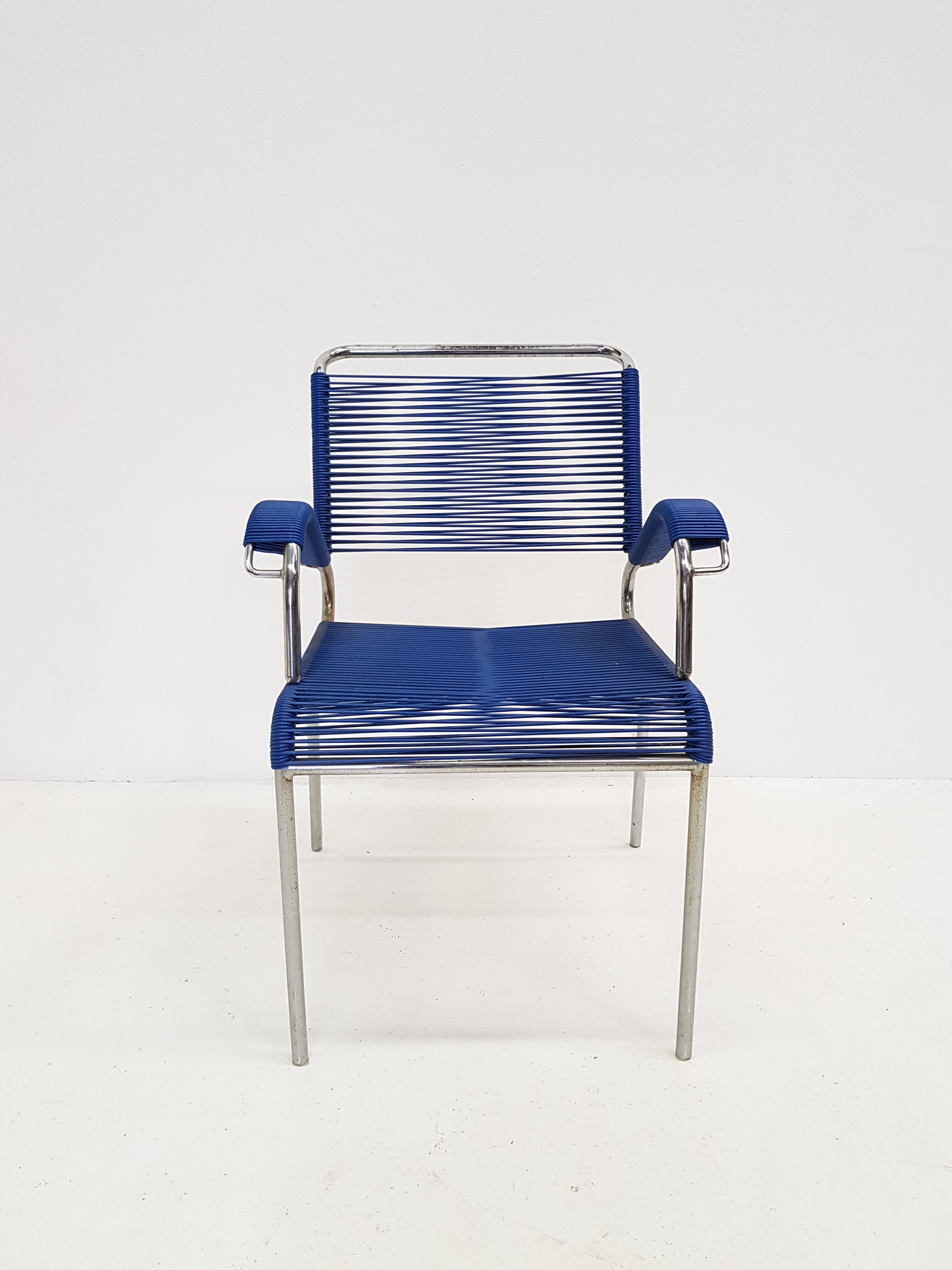 Scoubidou vintage chair