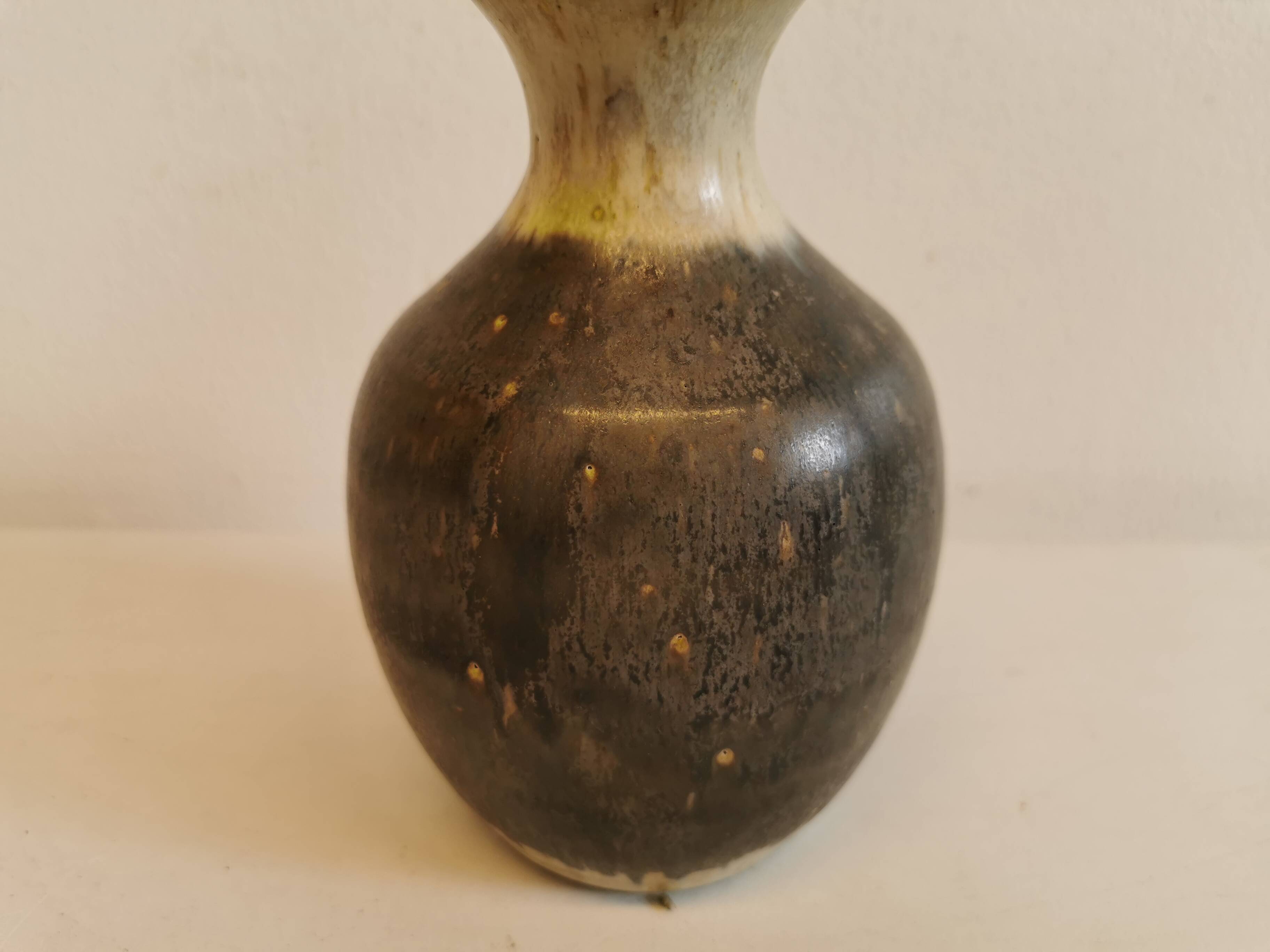 Danish designed vase in hares fur glaze from the 1960s.