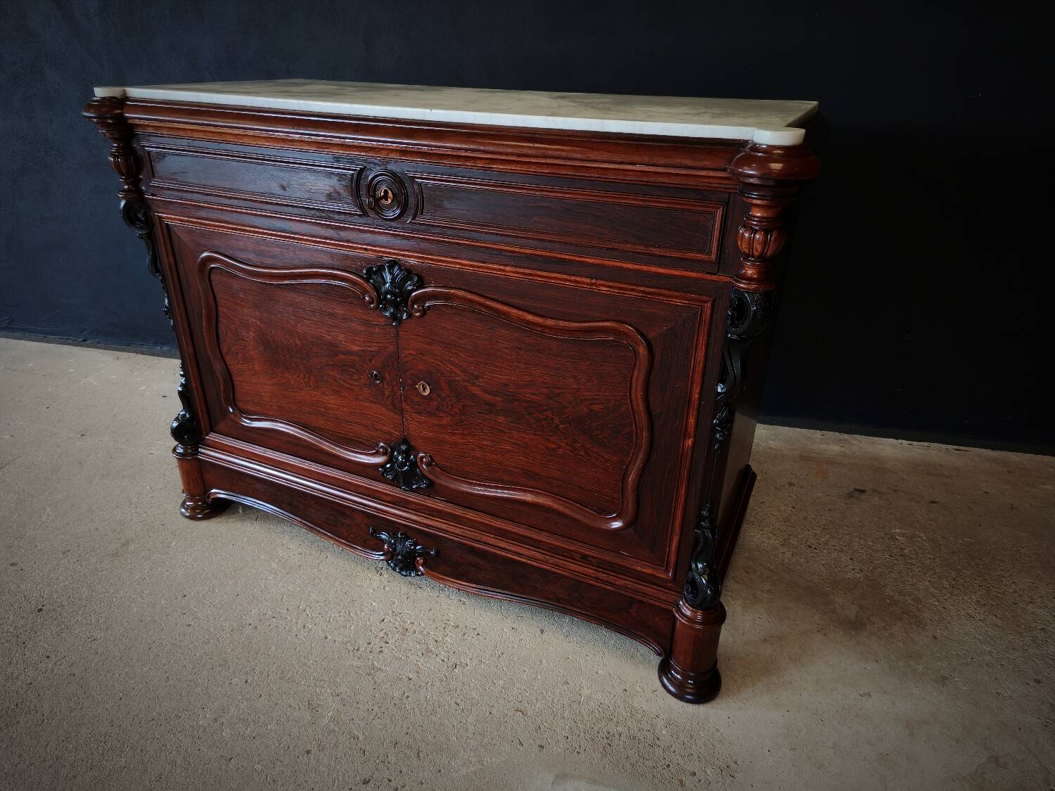 Pantry chest of drawers