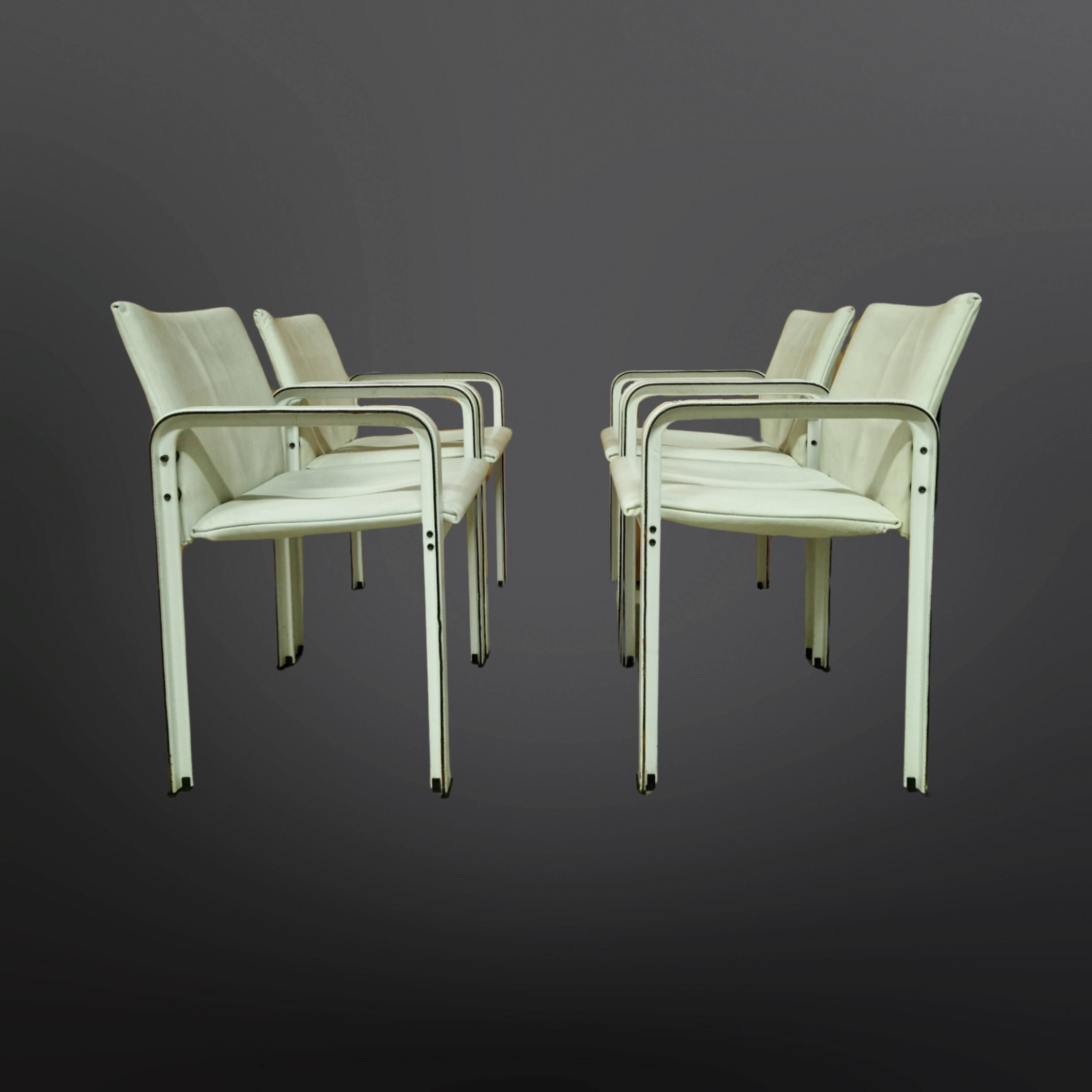 Set of 4 leather dining chairs by Jacques Toussaint and Patrizia Angeloni for Matteo Grassi. Italy 1