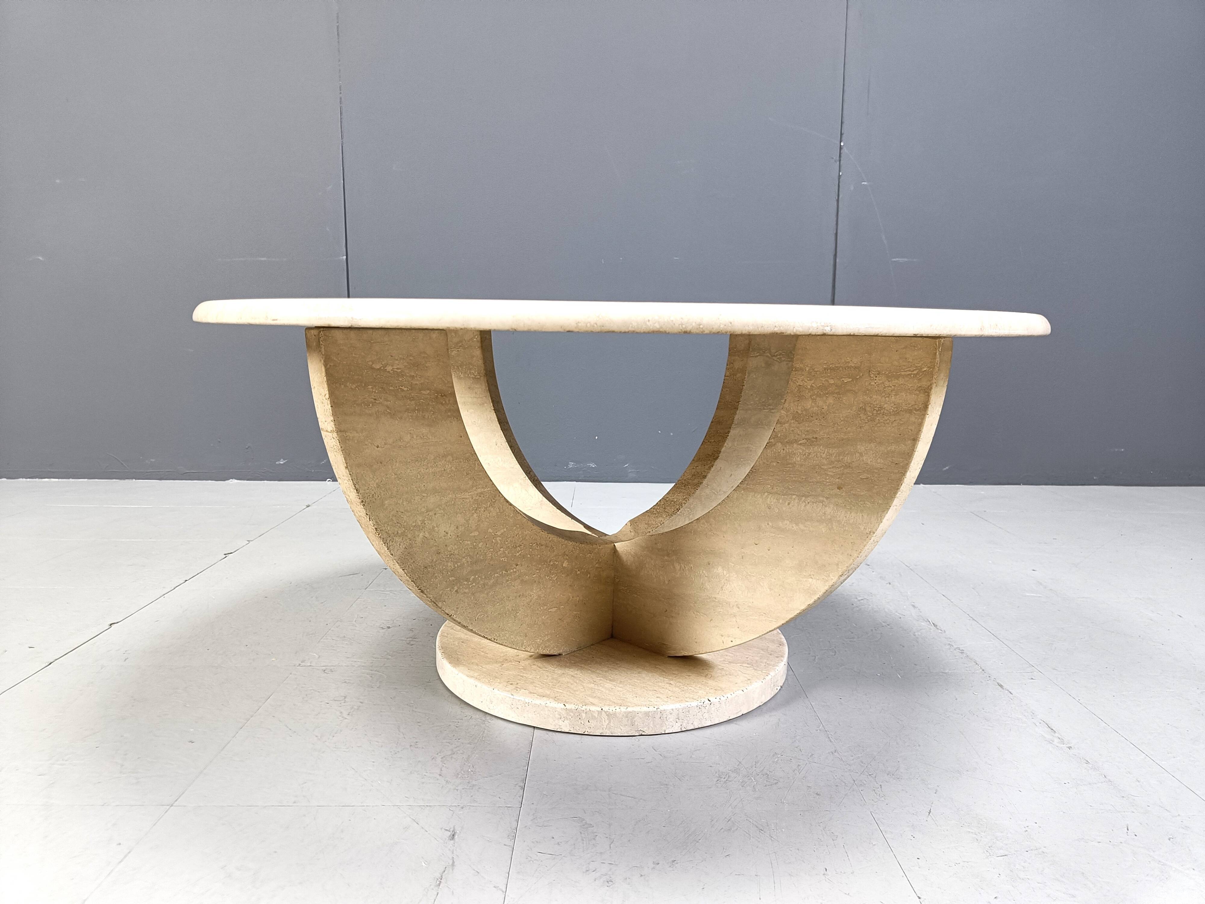 Vintage round ravertine coffee table, 1970s