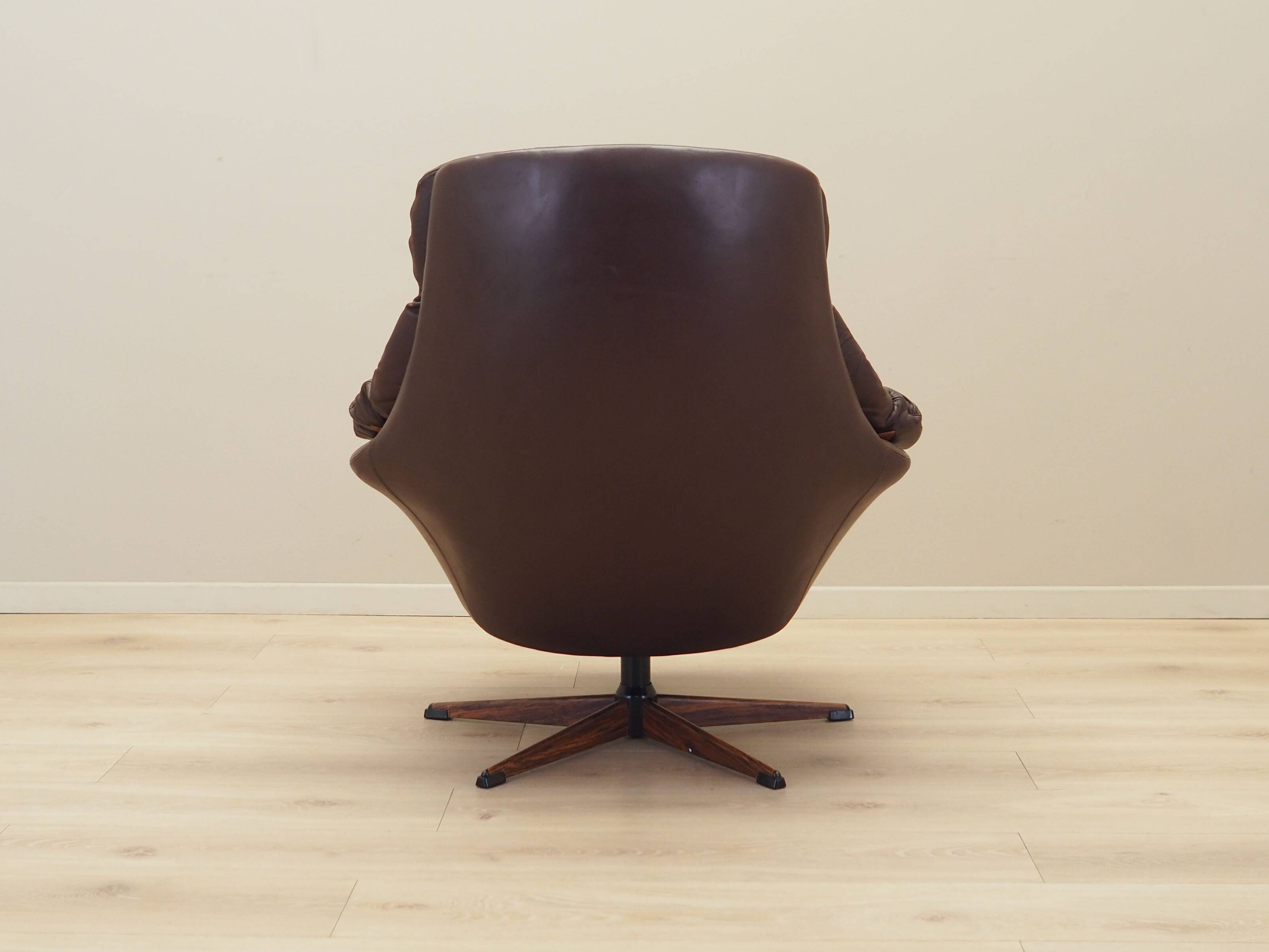 Leather swivel chair, Danish design, 1960s, designer: H.W. Klein, manufactu