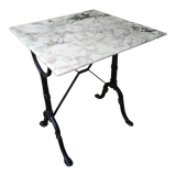 Table bistrot en marbre et fonte  "Le bon marché"