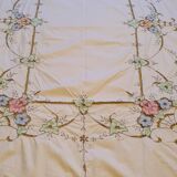 Nappe et serviettes de tables brodées