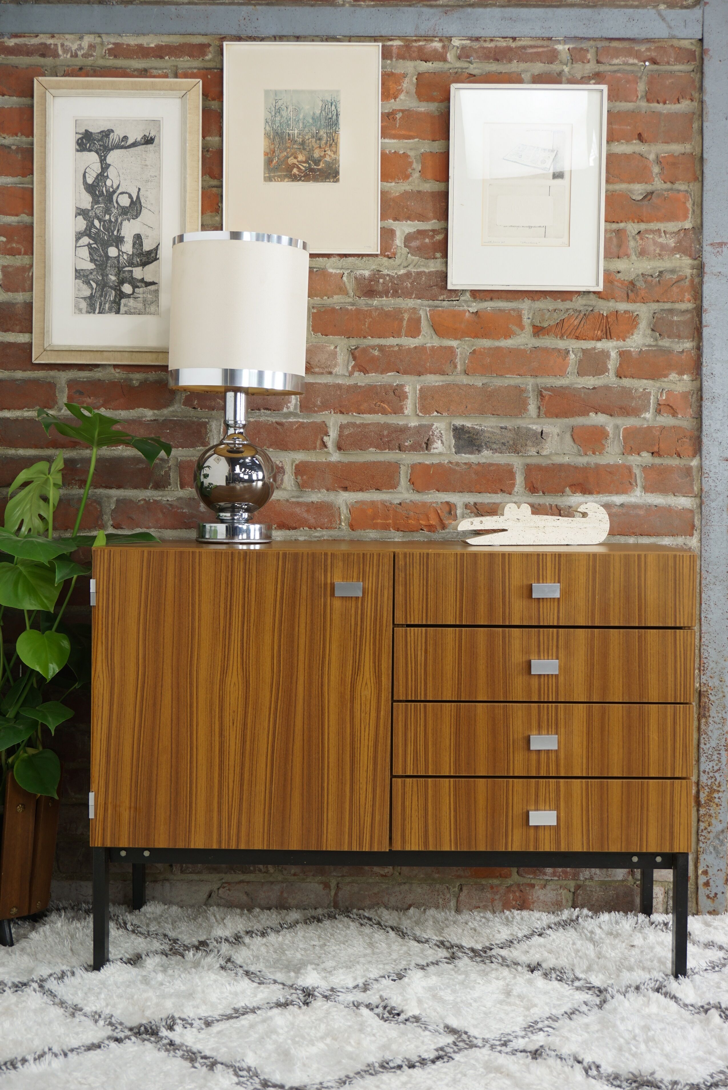 Sideboard Pierre Guariche for Meurop 60