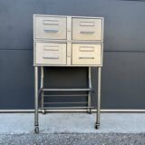 Meuble industriel à tiroirs