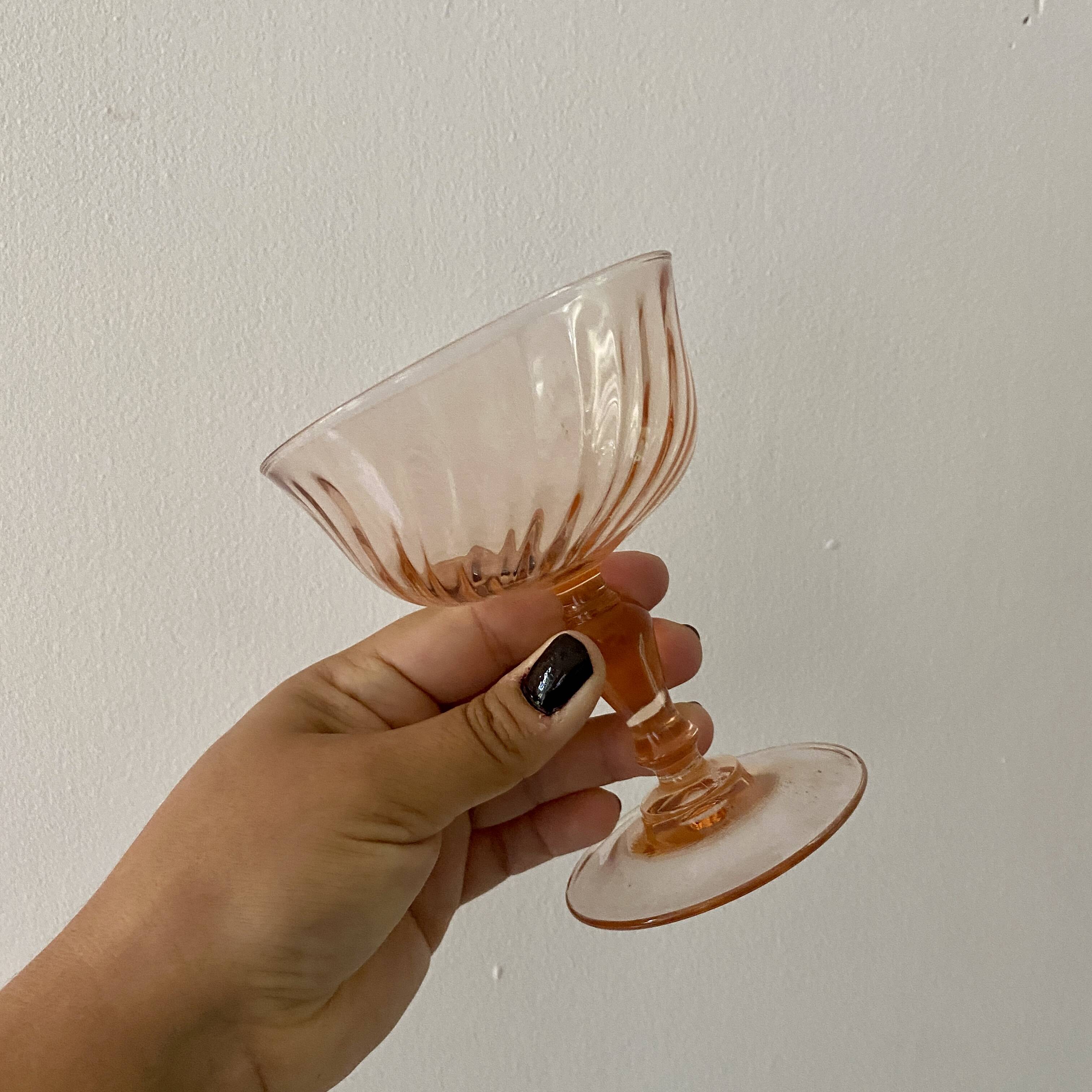 Set of 6 vintage rosaline champagne glasses