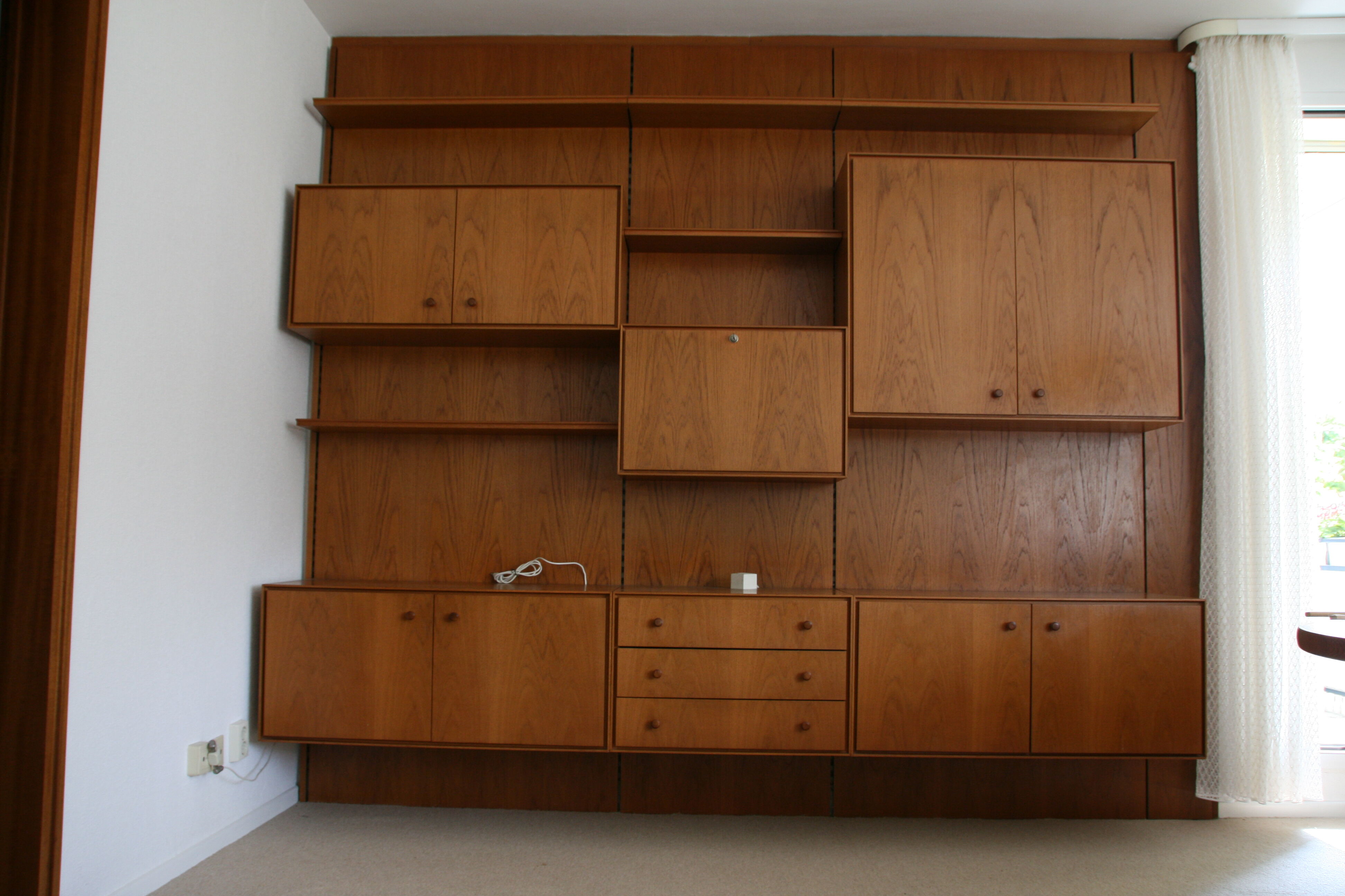 Vintage danish design wall unit by Hulsta