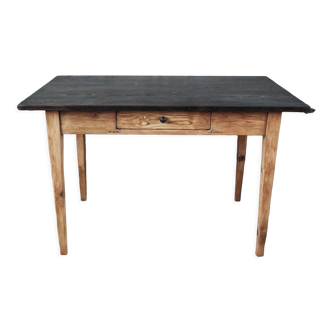 Farmhouse table