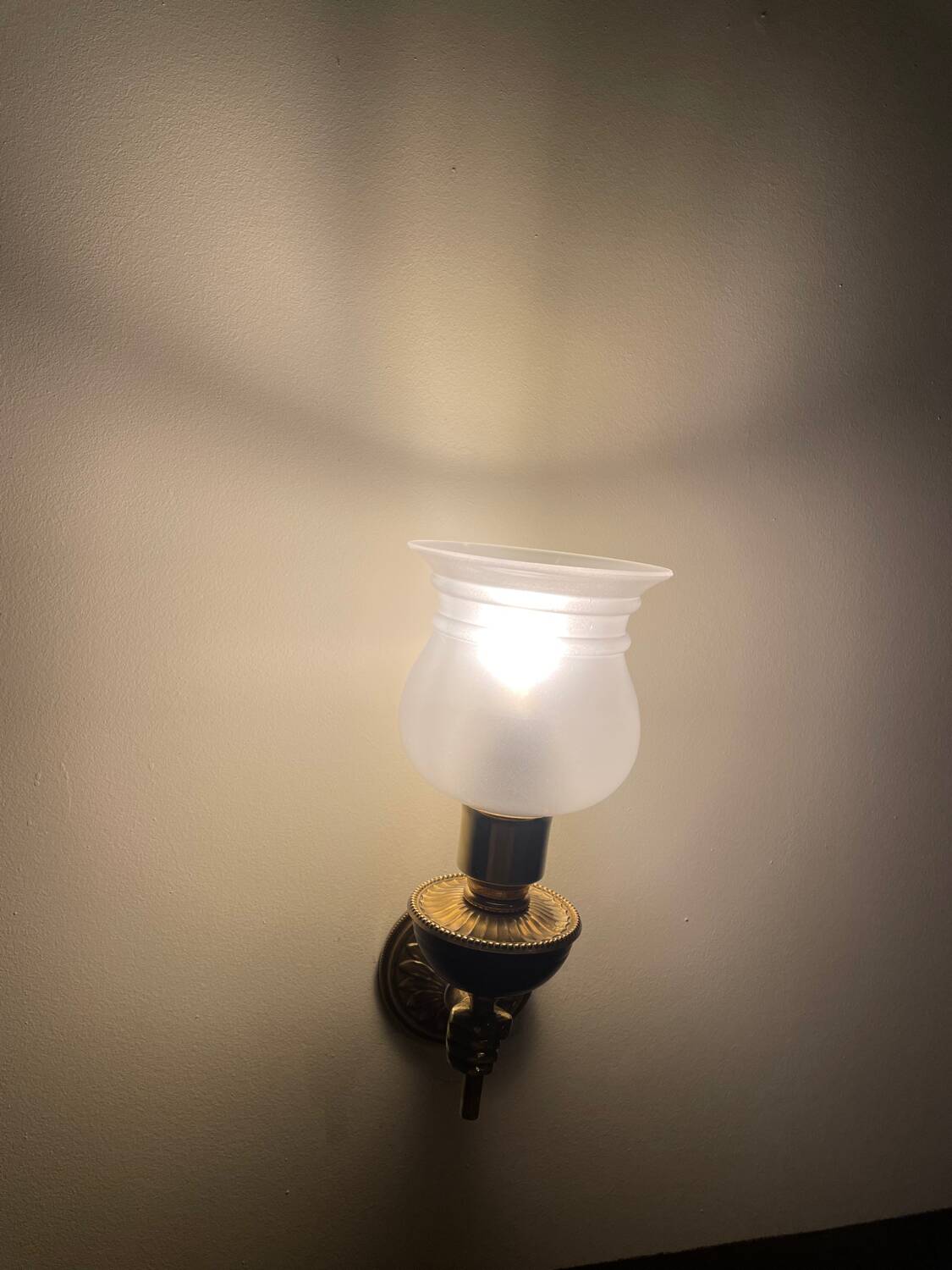 Art deco torchiere wall light