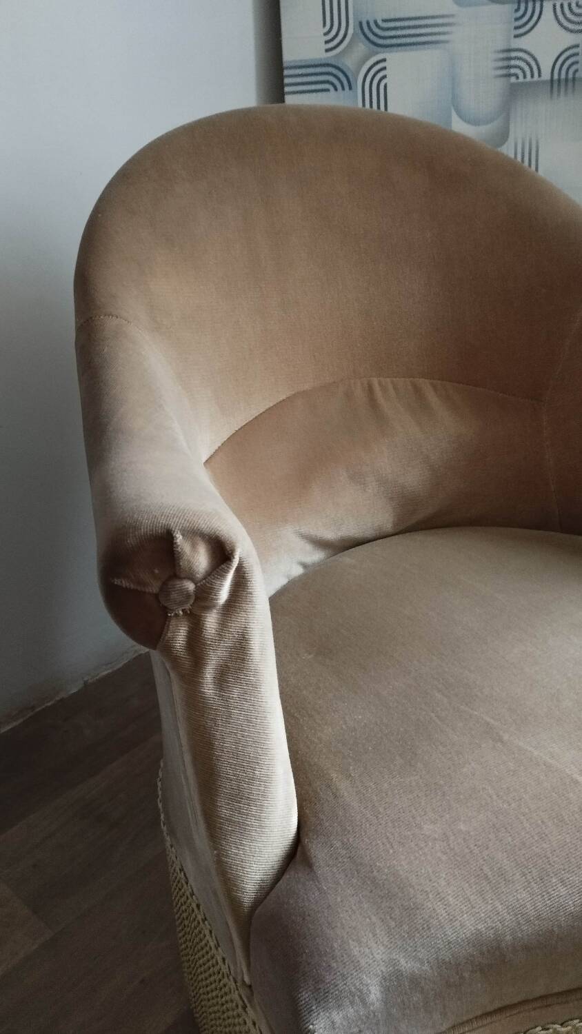 Beige velvet toad armchair