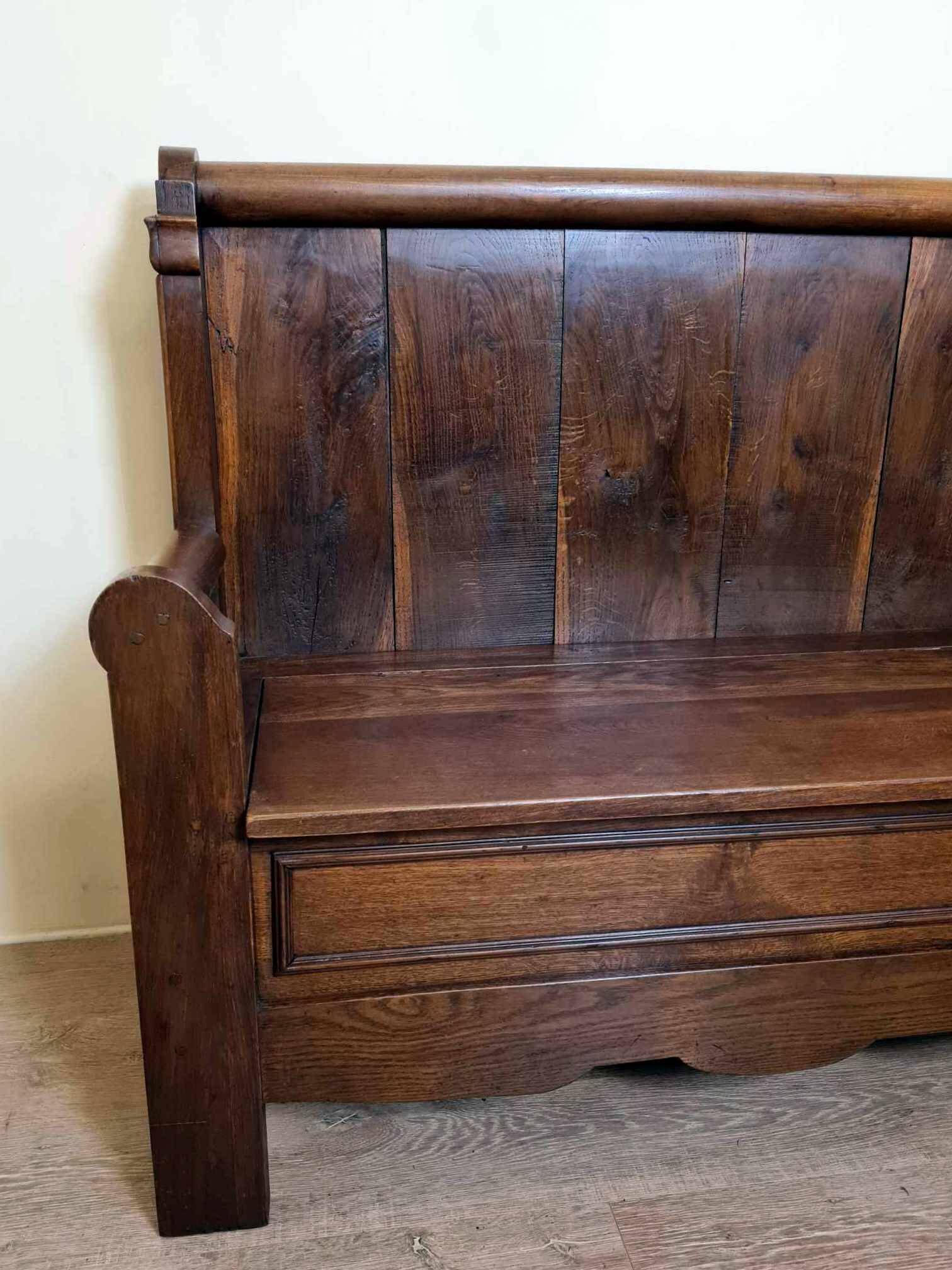 solid wood chest bench: work of popular art made from a bed