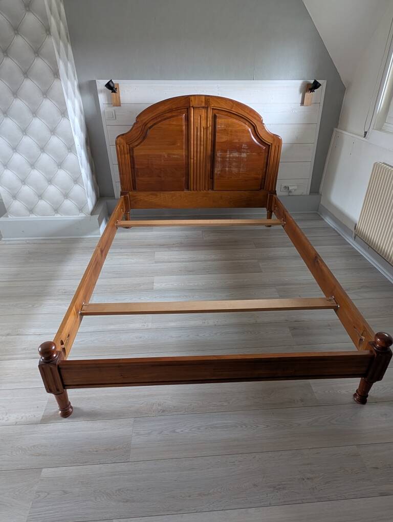 Lit en merisier style Louis Philippe