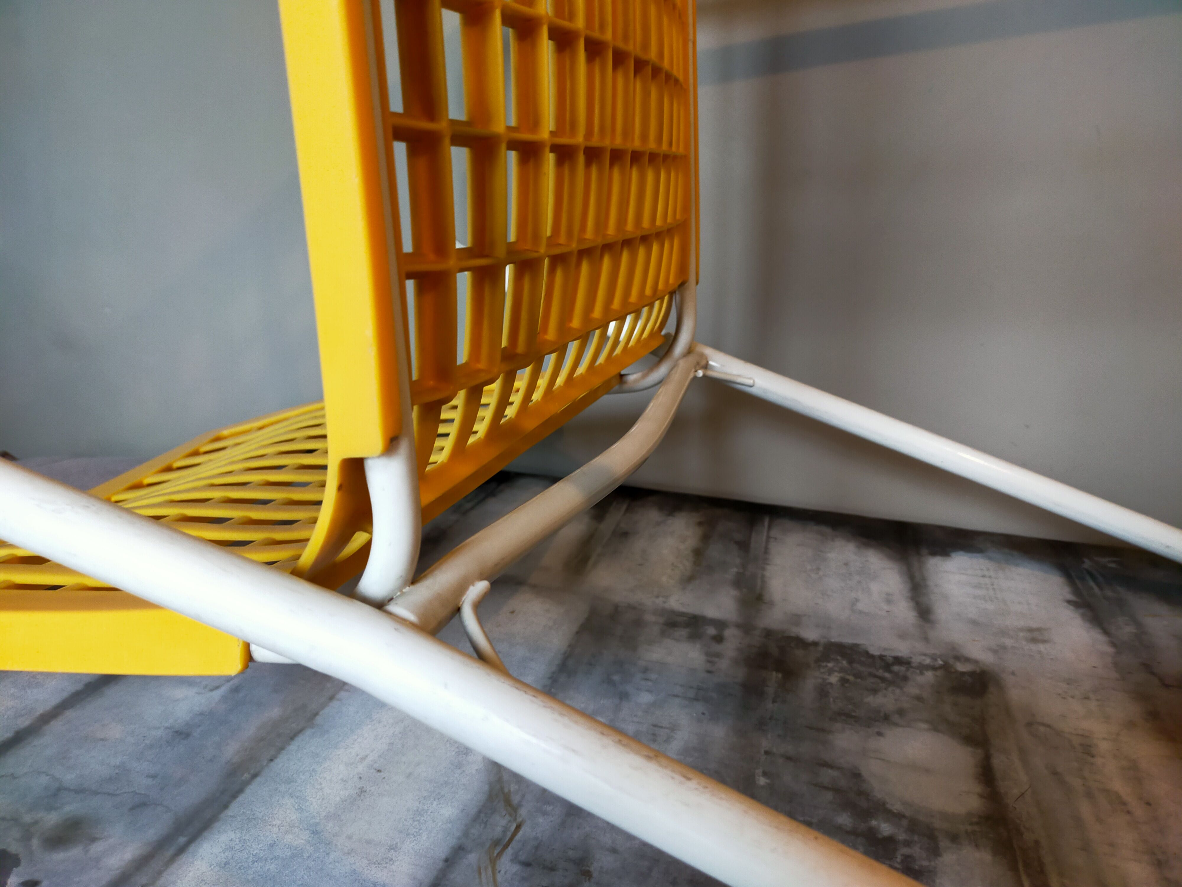 Chaise design vintage Grosfillex n°2070