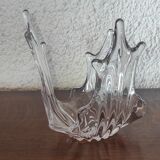 Empty crystal pocket flame shape