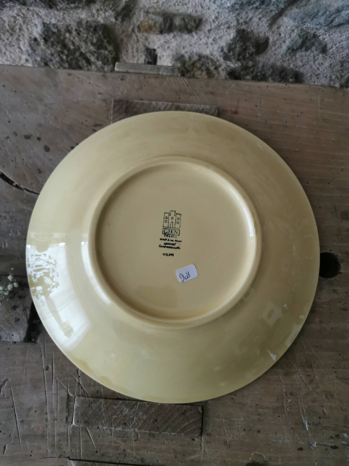 Hollow dish in Gien earthenware, Sunflower