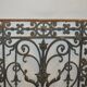 Grille de porte en fonte