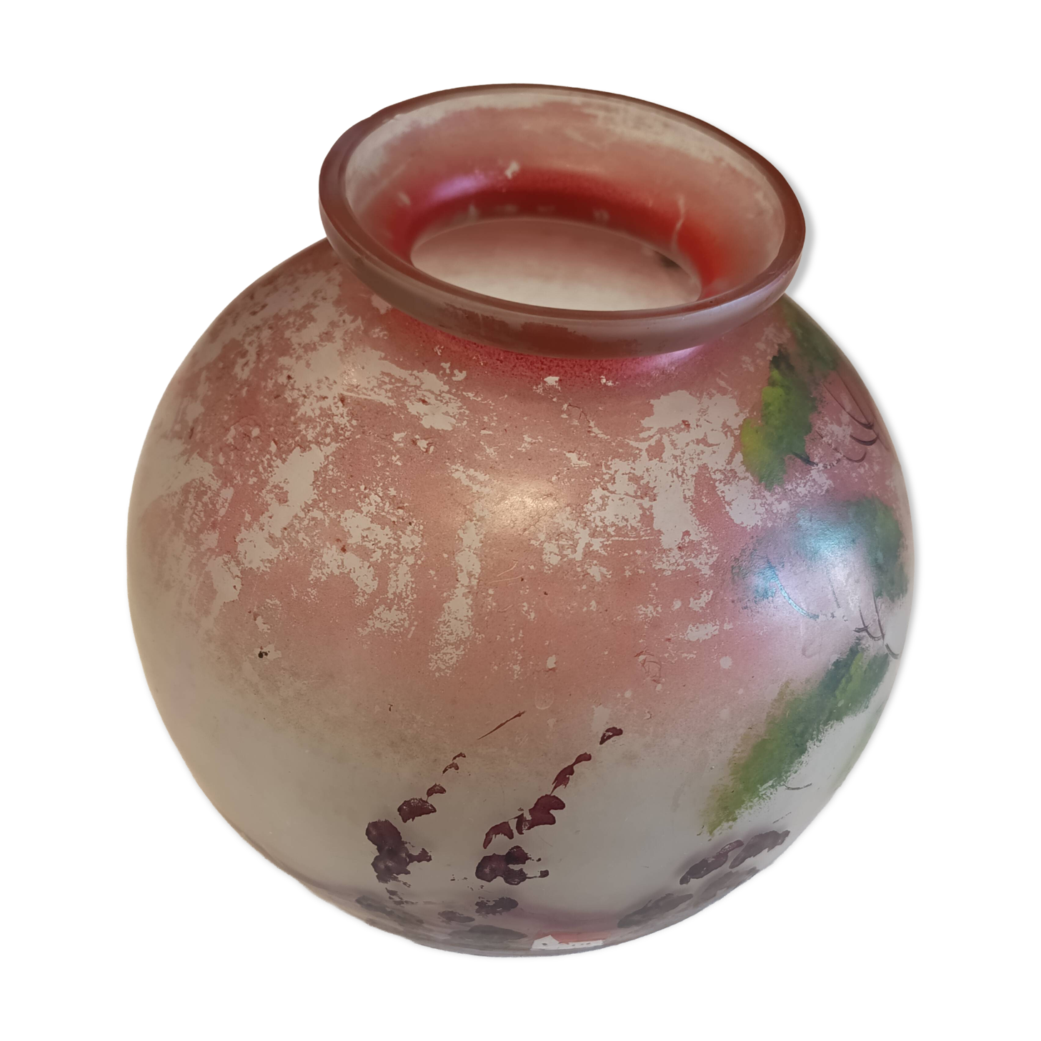 Vase boule en verre à décor d'un paysage selon JS Peynaud