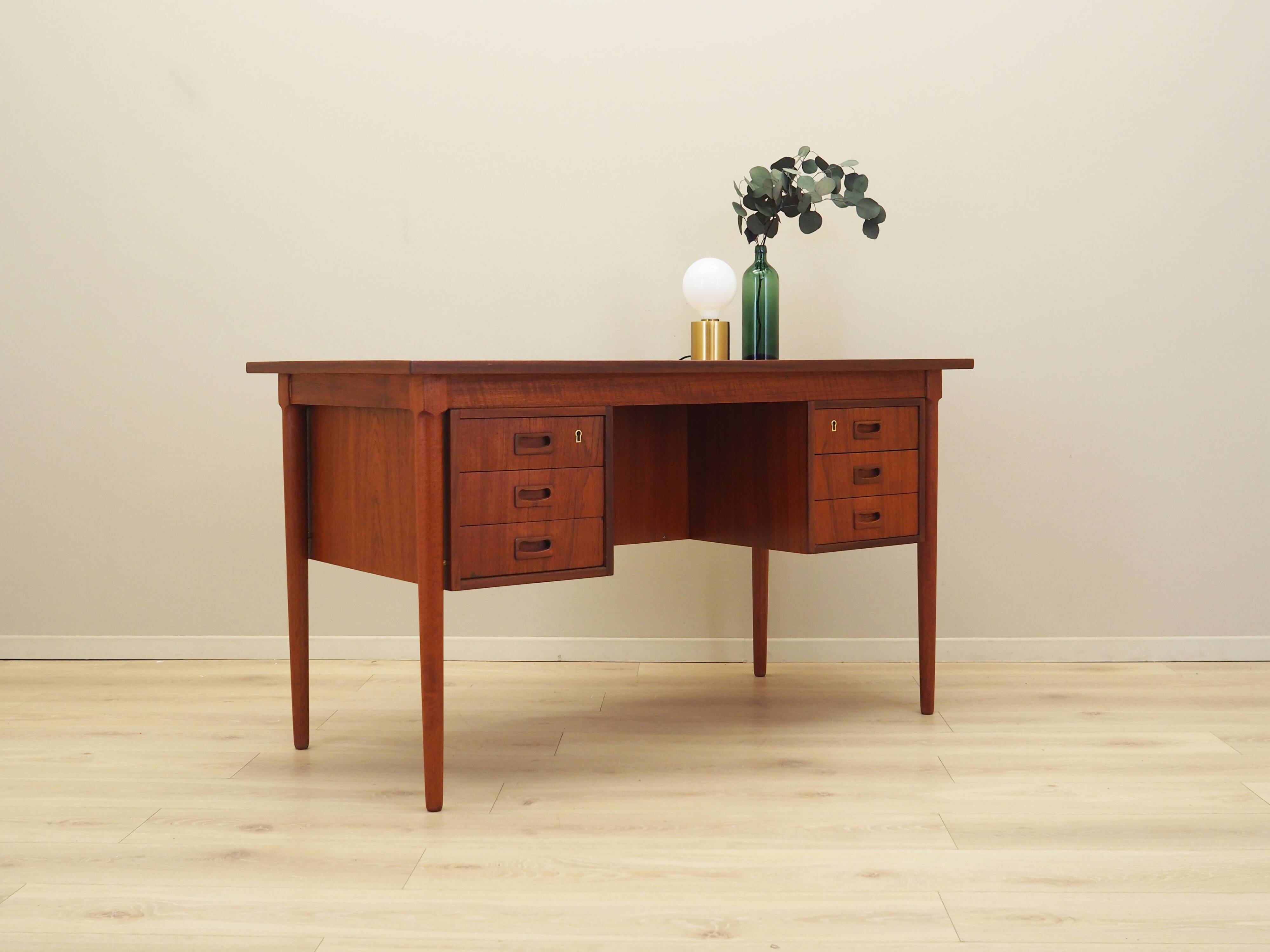 Teak desk, Danish design, 1970s, production: Denmark
